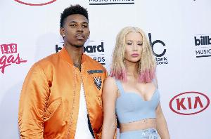 尼克·杨:我当年向Iggy求婚只是为了社媒作秀 并非想娶白人女性