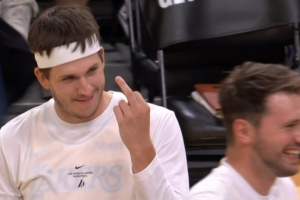 雷霆vs火箭直播_雷霆vs火箭超清在线直播_雷霆vs火箭直播全场录像
